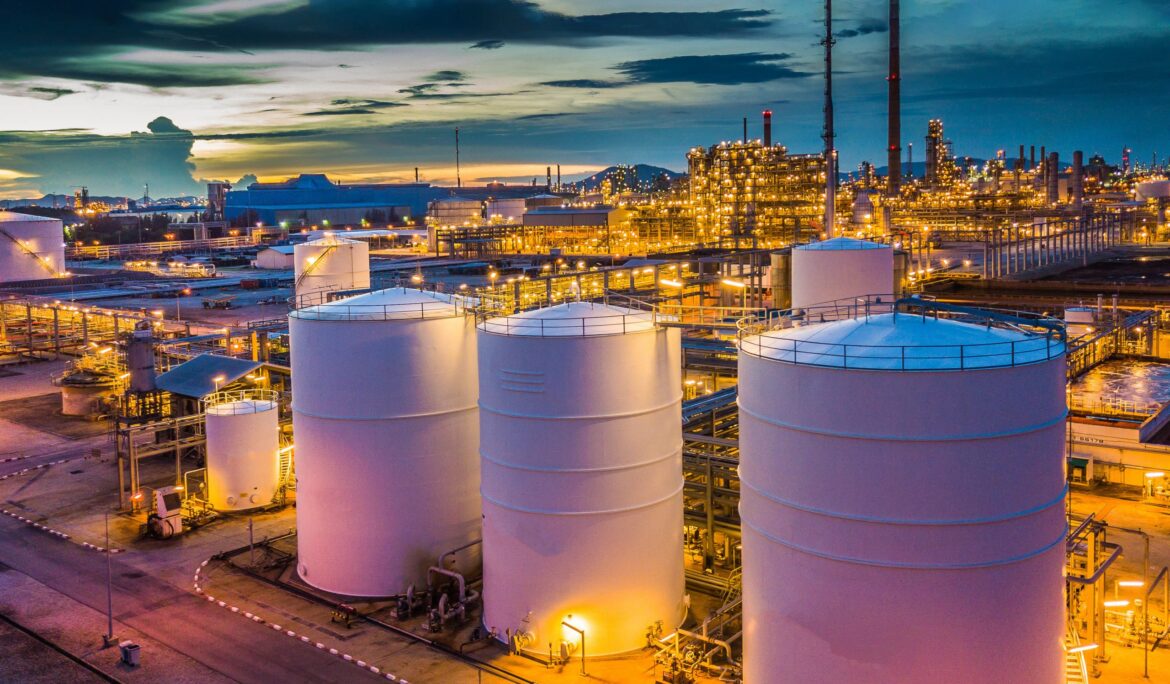 Balancing Innovation and Efficiency: The Art of Oil and Gas Facility Design!!